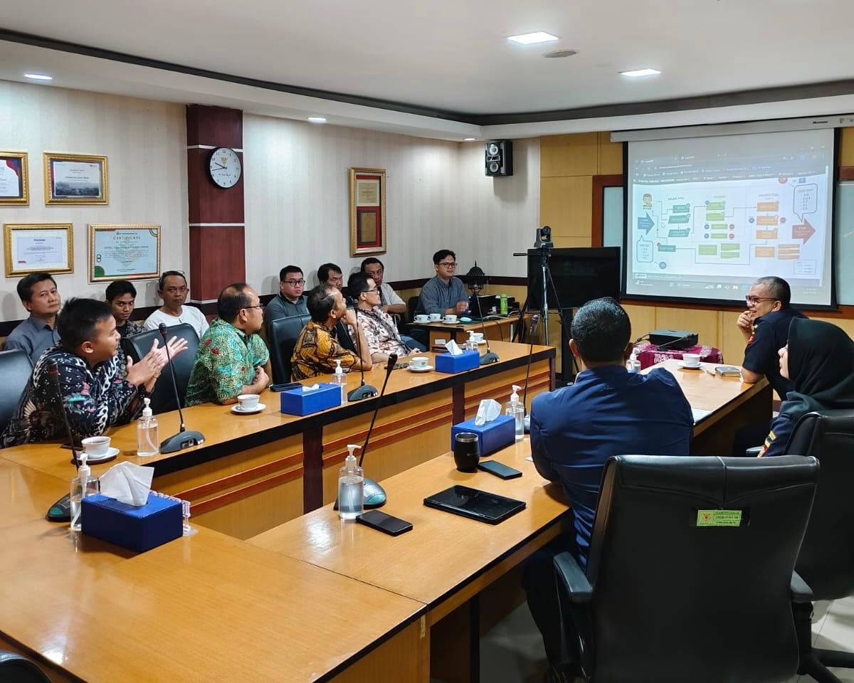 Client Assistance & Customs - Merak